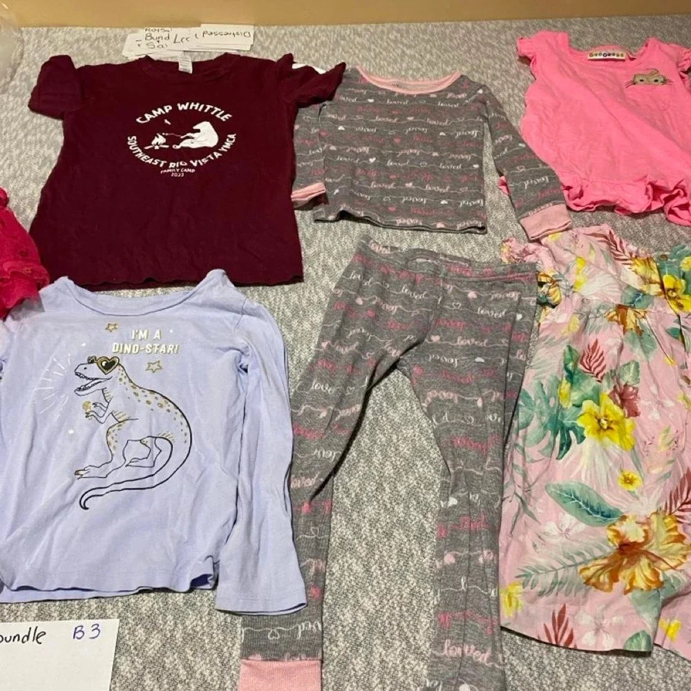 Girls 3+  clothes bundle. SKU-B3